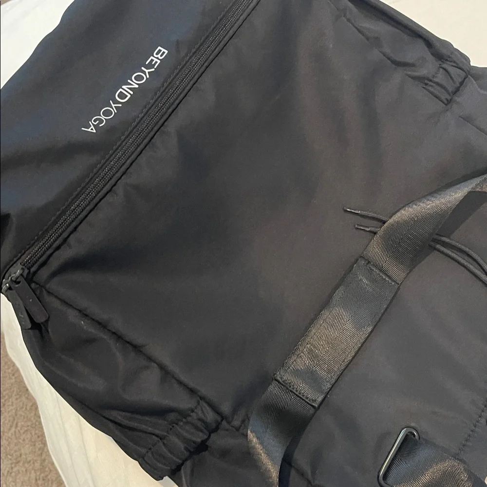 Beyond Yoga | Black backpack sport bag